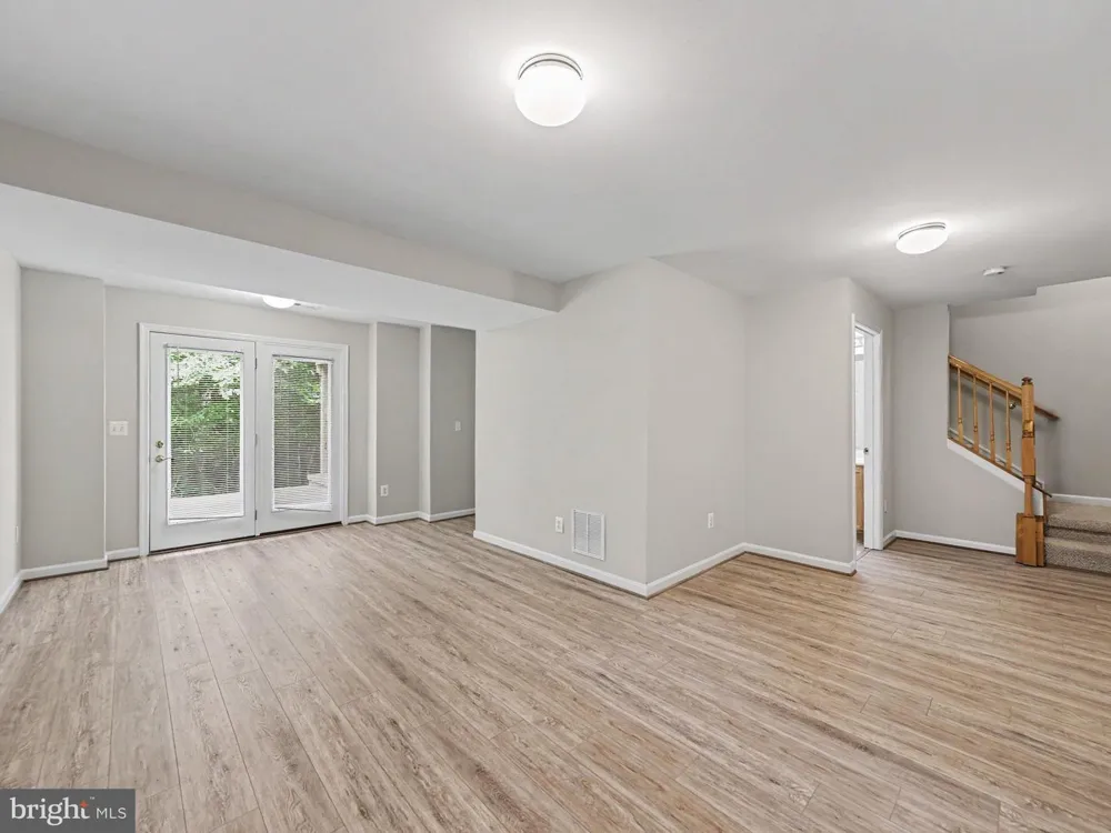 5641 EPPES ISLAND PLACE Manassas, VA 20112
