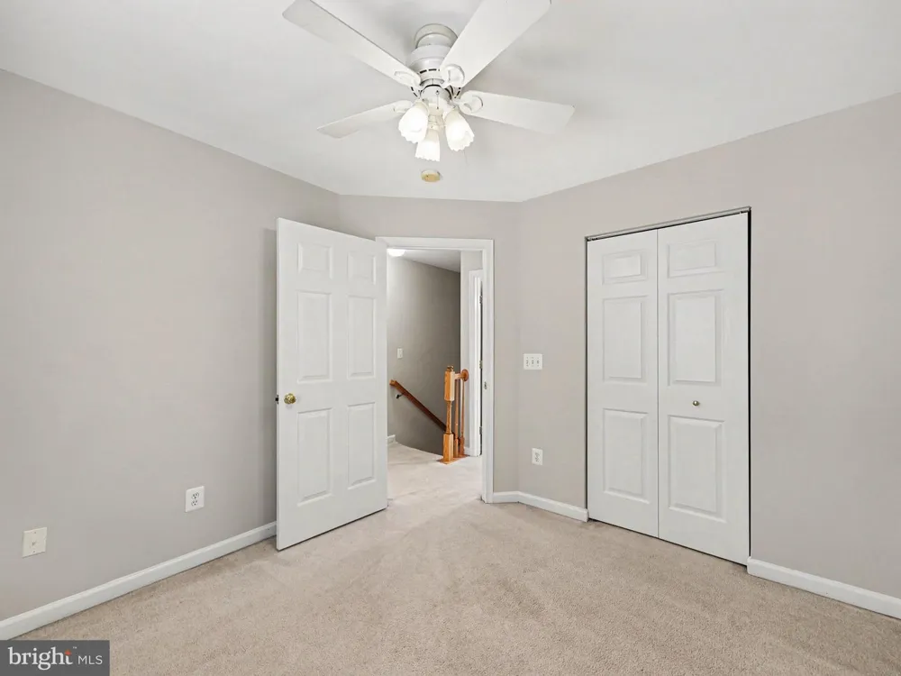 5641 EPPES ISLAND PLACE Manassas, VA 20112
