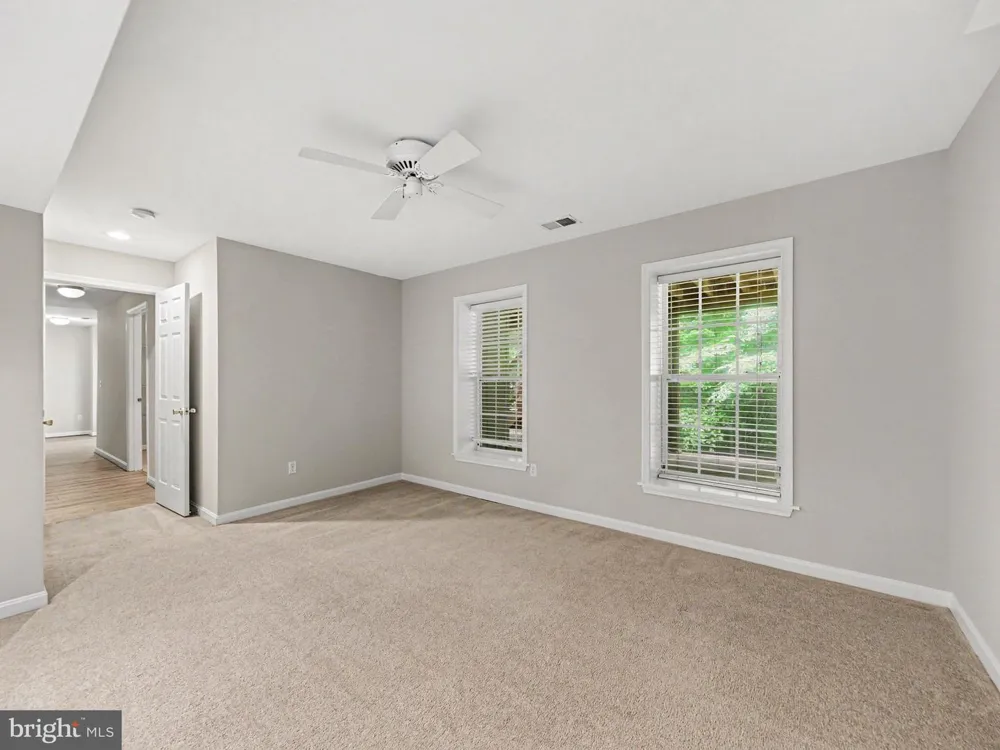 5641 EPPES ISLAND PLACE Manassas, VA 20112