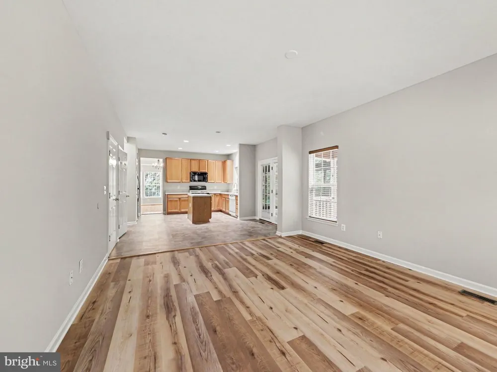 5641 EPPES ISLAND PLACE Manassas, VA 20112