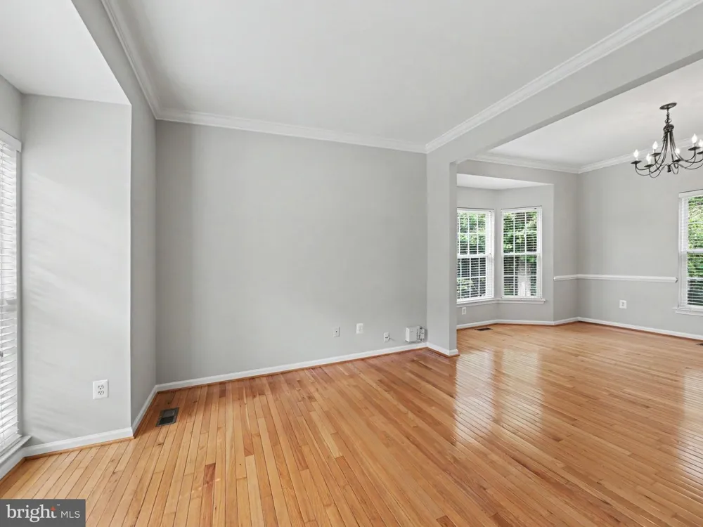5641 EPPES ISLAND PLACE Manassas, VA 20112