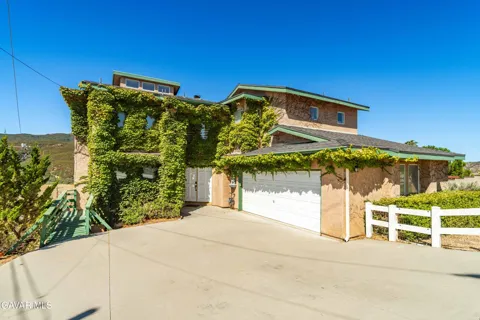 14738 Flintstone Drive