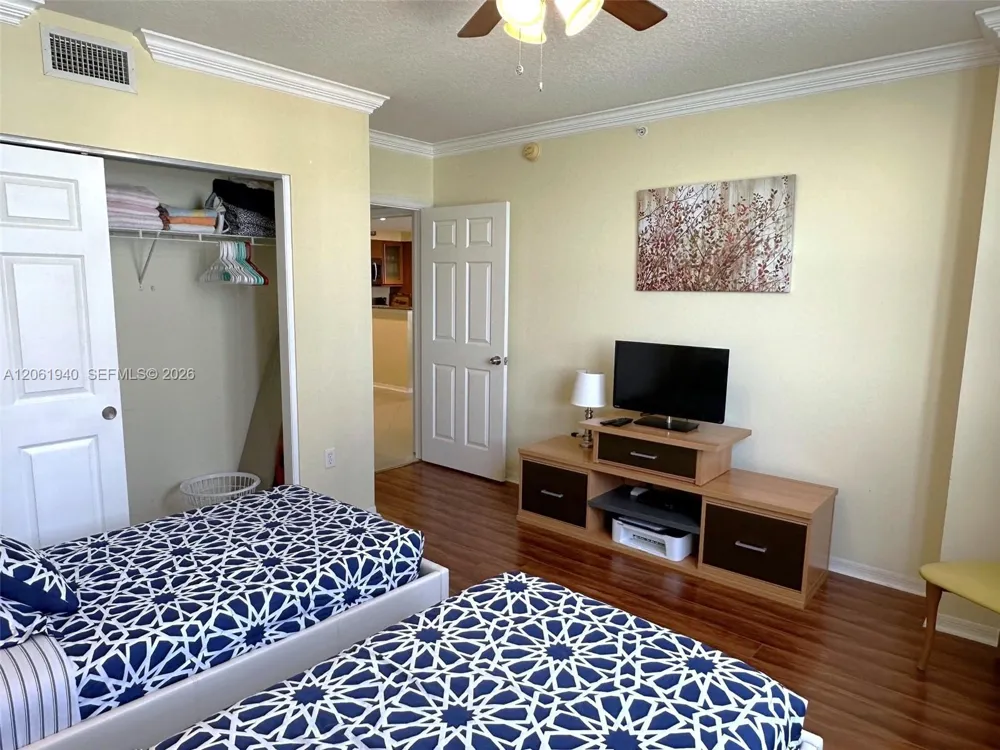 2080 S Ocean Drive #1606 Hallandale Beach, FL 33009