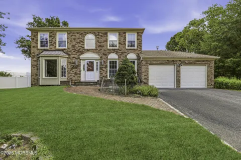 39 Driftwood Drive