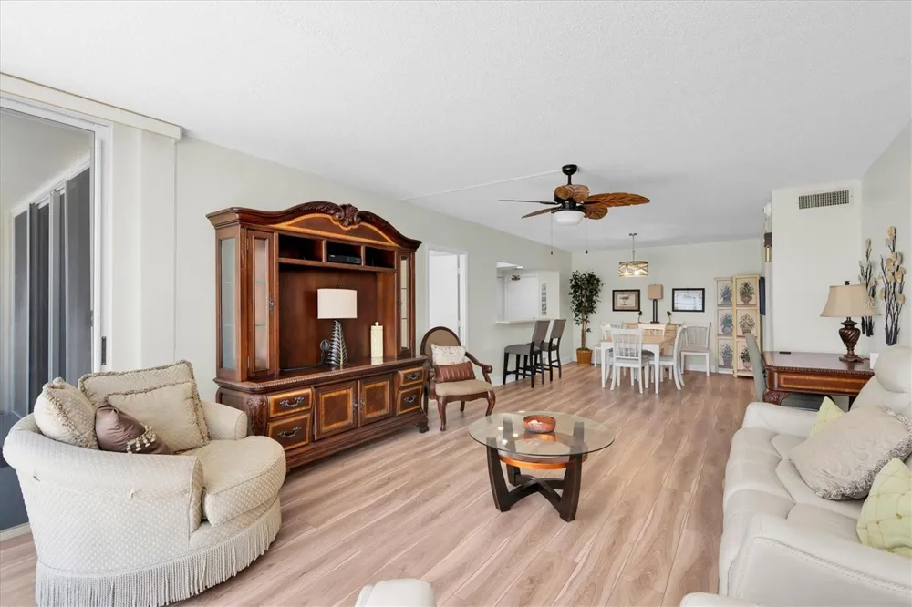 100 PIERCE STREET #305 Clearwater, FL 33756