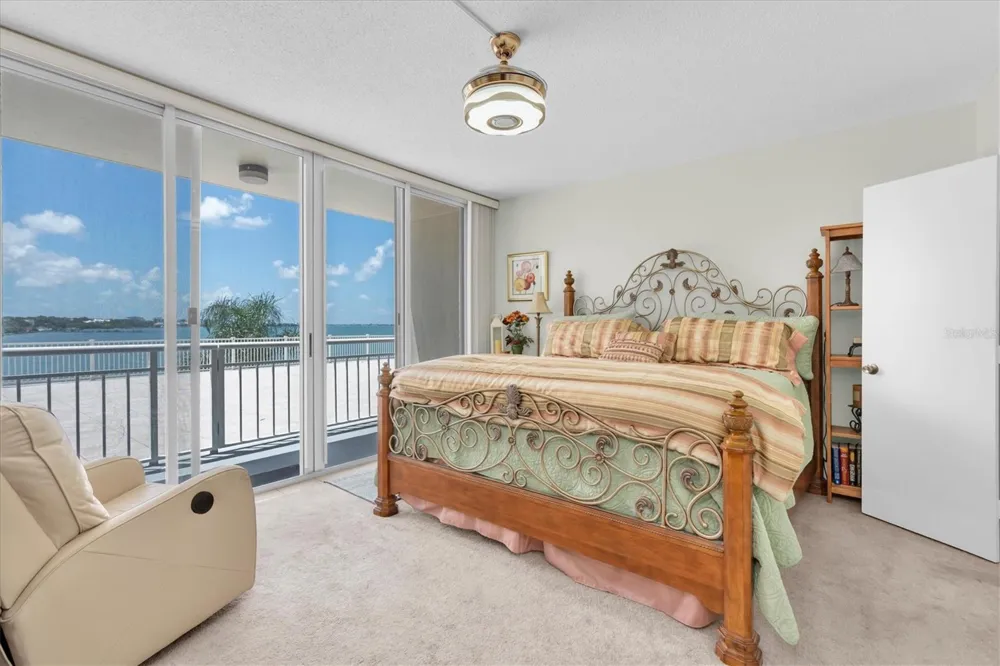 100 PIERCE STREET #305 Clearwater, FL 33756