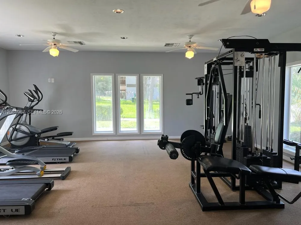 6519 W Newberry Rd #1014 Gainesville, FL 32605