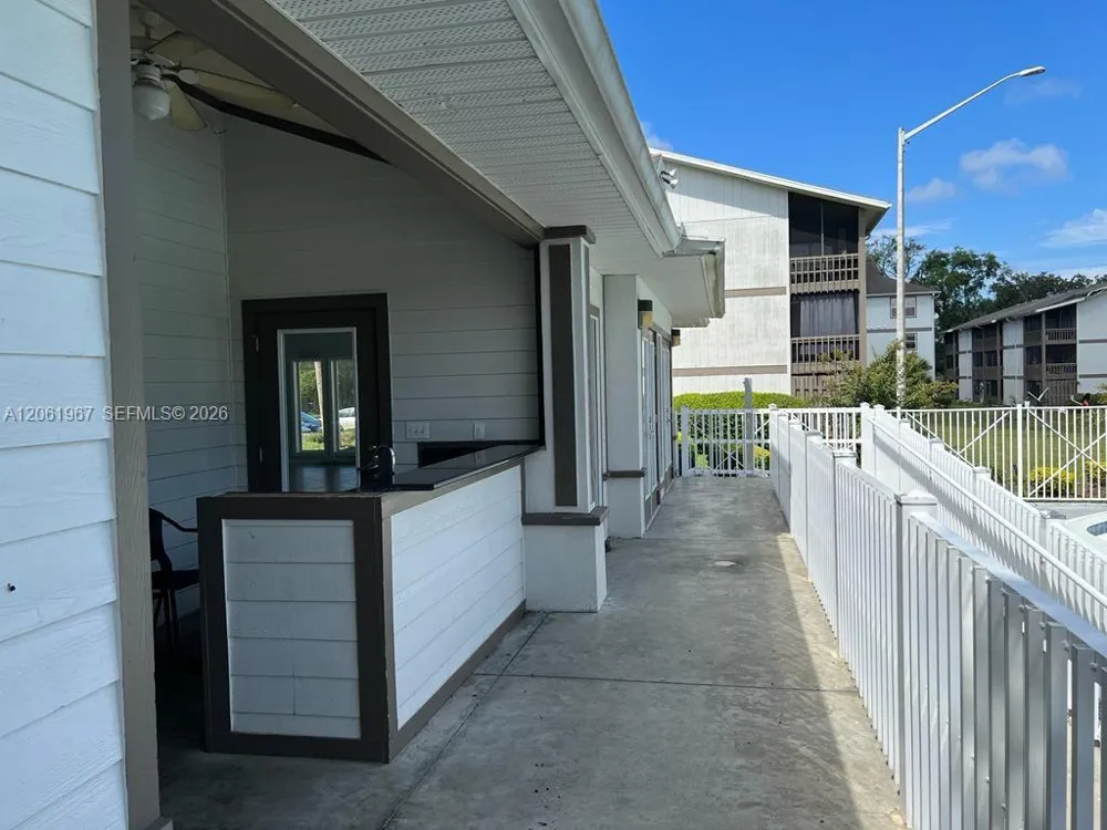 6519 W Newberry Rd #1014 Gainesville, FL 32605