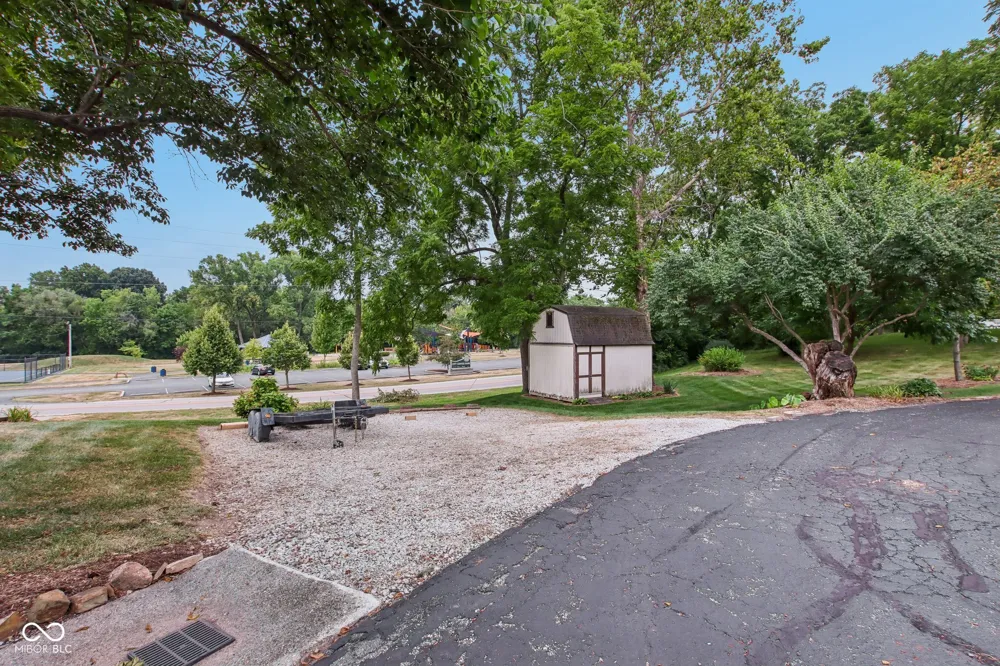 399 W Main Street Greenwood, IN 46142