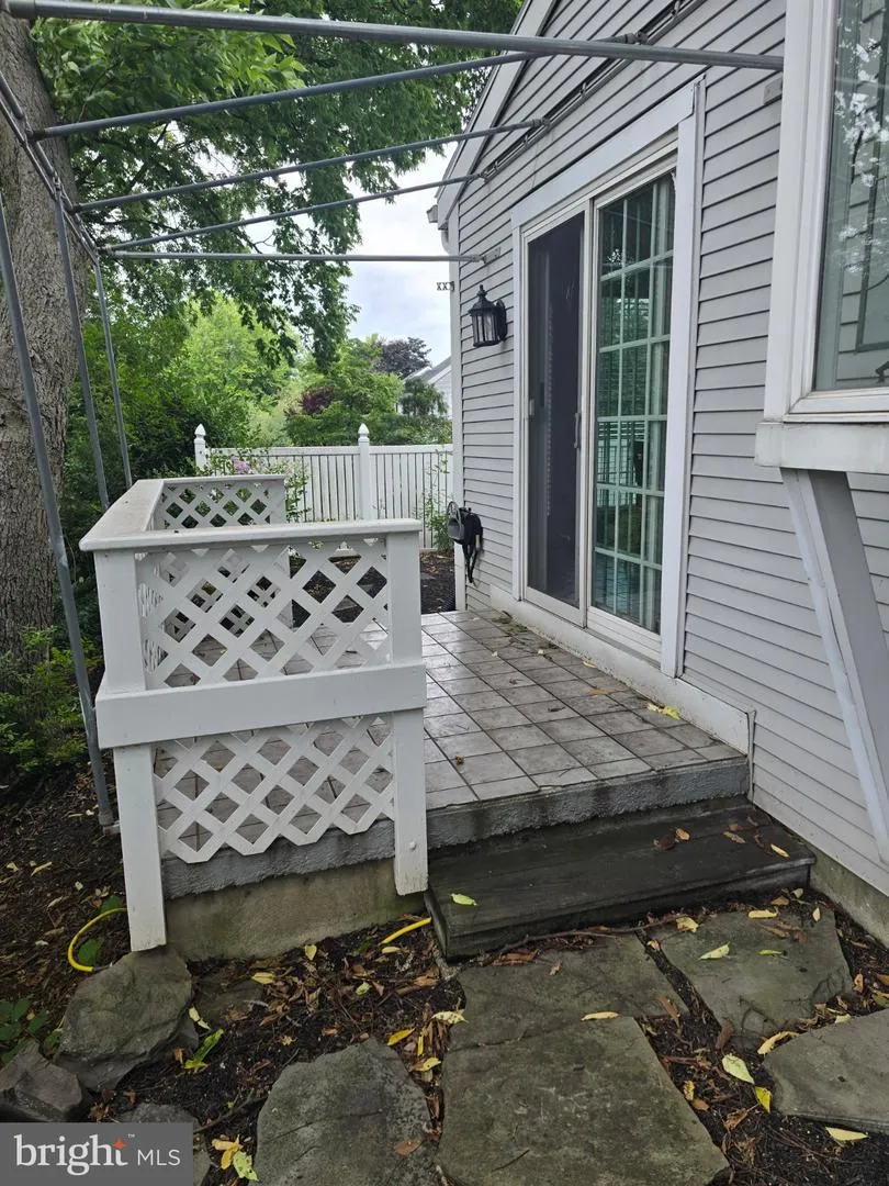547 S 3RD STREET Lemoyne, PA 17043