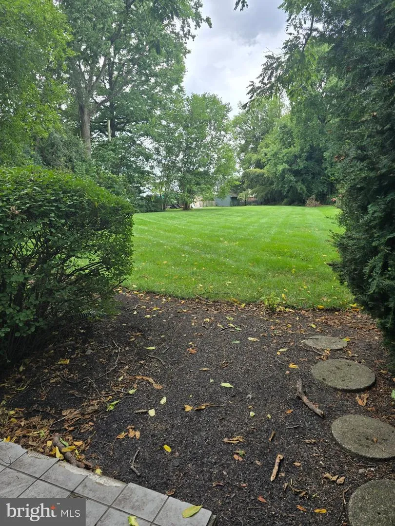 547 S 3RD STREET Lemoyne, PA 17043