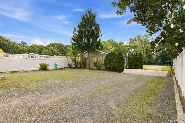 60 Hawthorne Street Selden, NY 11784