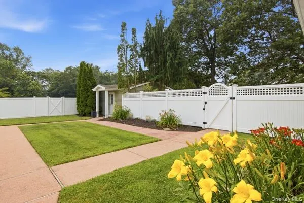 60 Hawthorne Street Selden, NY 11784