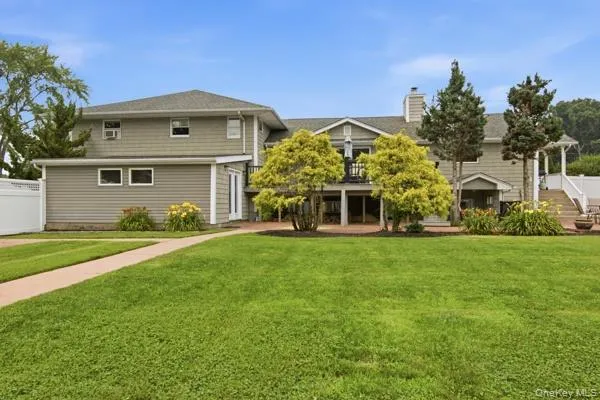 60 Hawthorne Street Selden, NY 11784