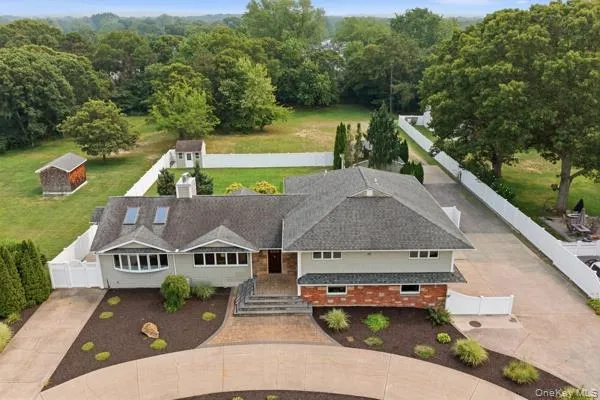 60 Hawthorne Street Selden, NY 11784