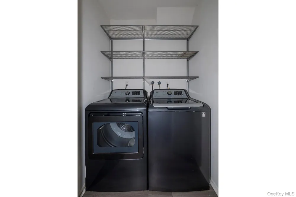 25 Horizon View Drive #25 Farmingville, NY 11738