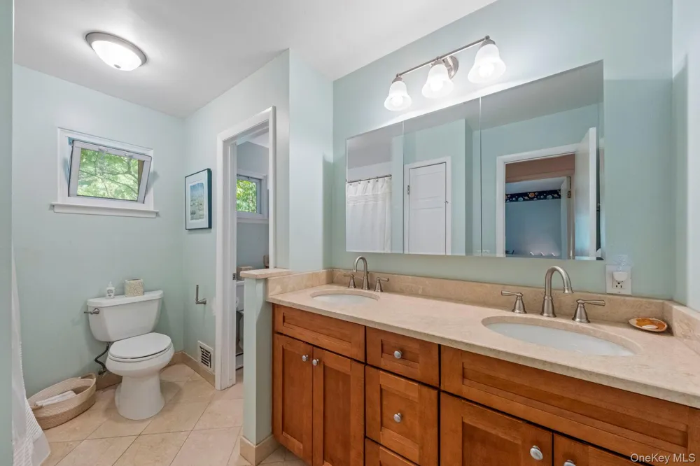 73 Bramblebrook Road Ardsley, NY 10502