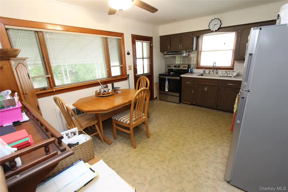42 5th Avenue S Huntington Station, NY 11746