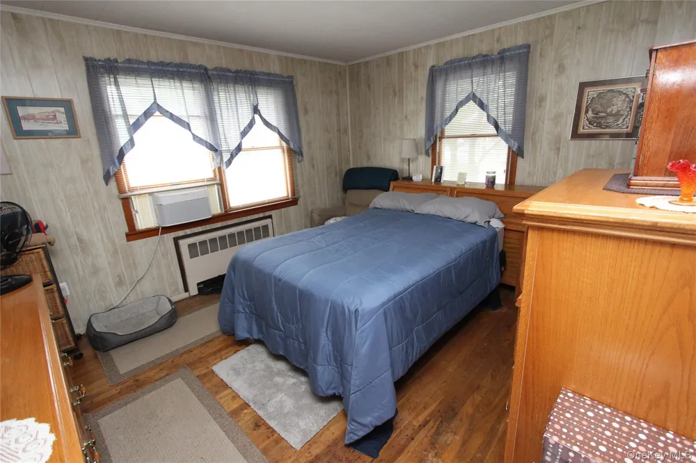 42 5th Avenue S Huntington Station, NY 11746