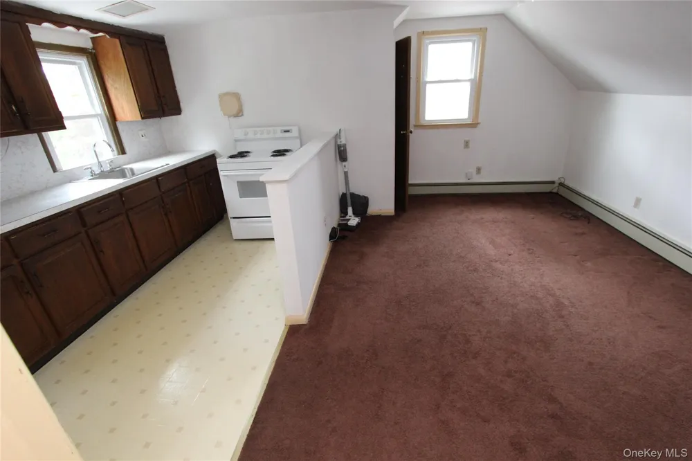 42 5th Avenue S Huntington Station, NY 11746
