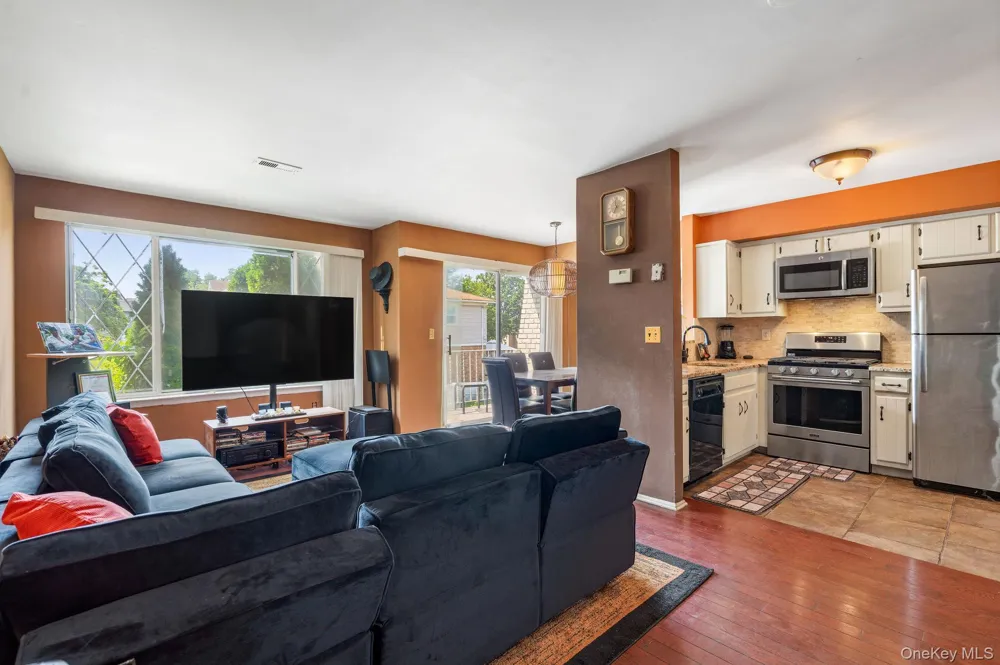 110 Vogel Loop Staten Island, NY 10314
