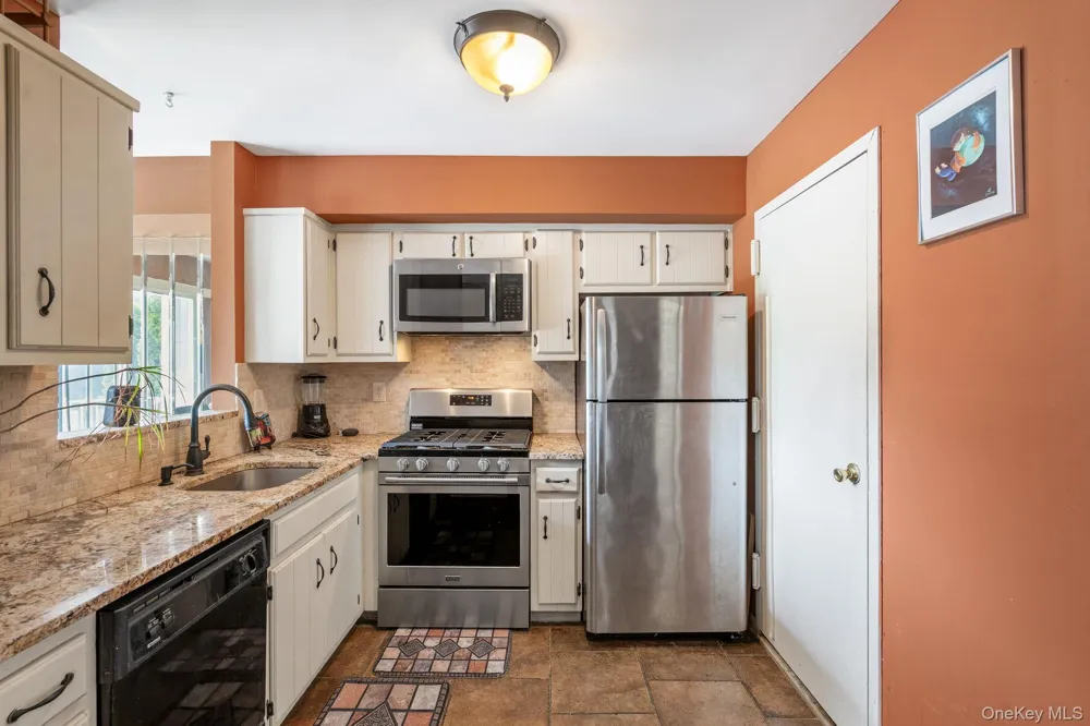 110 Vogel Loop Staten Island, NY 10314