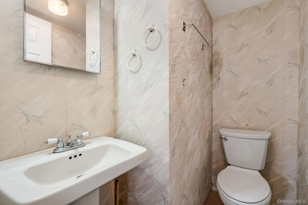 110 Vogel Loop Staten Island, NY 10314