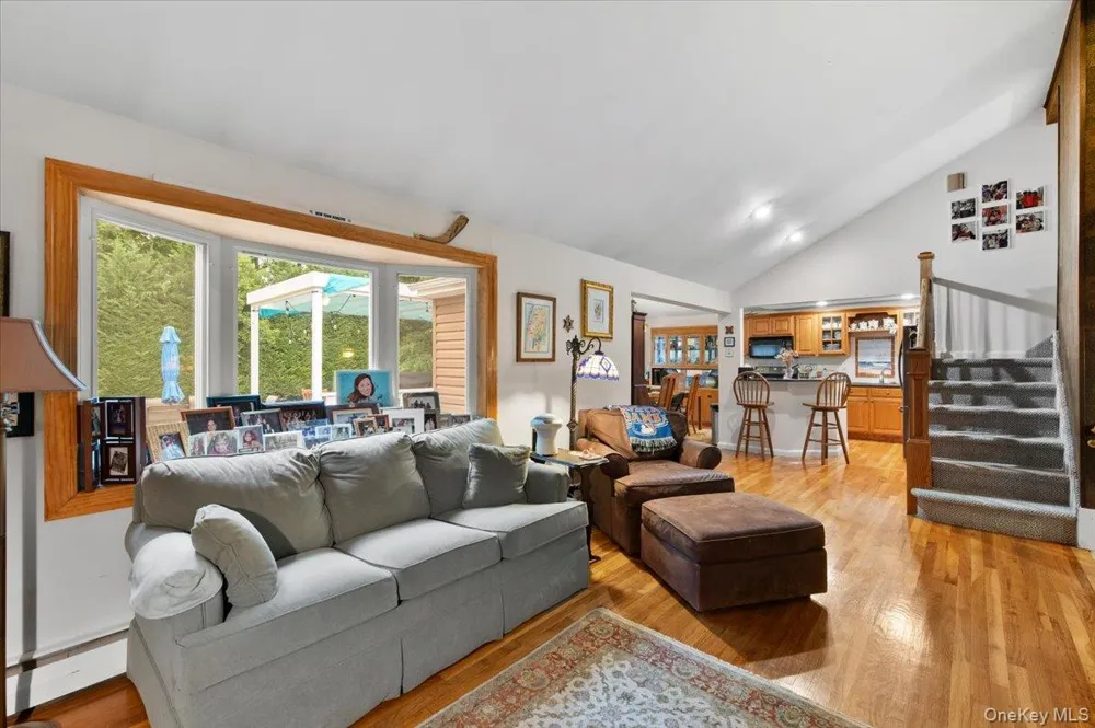 9 Donald Drive Old Bethpage, NY 11804