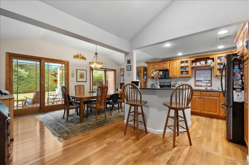 9 Donald Drive Old Bethpage, NY 11804