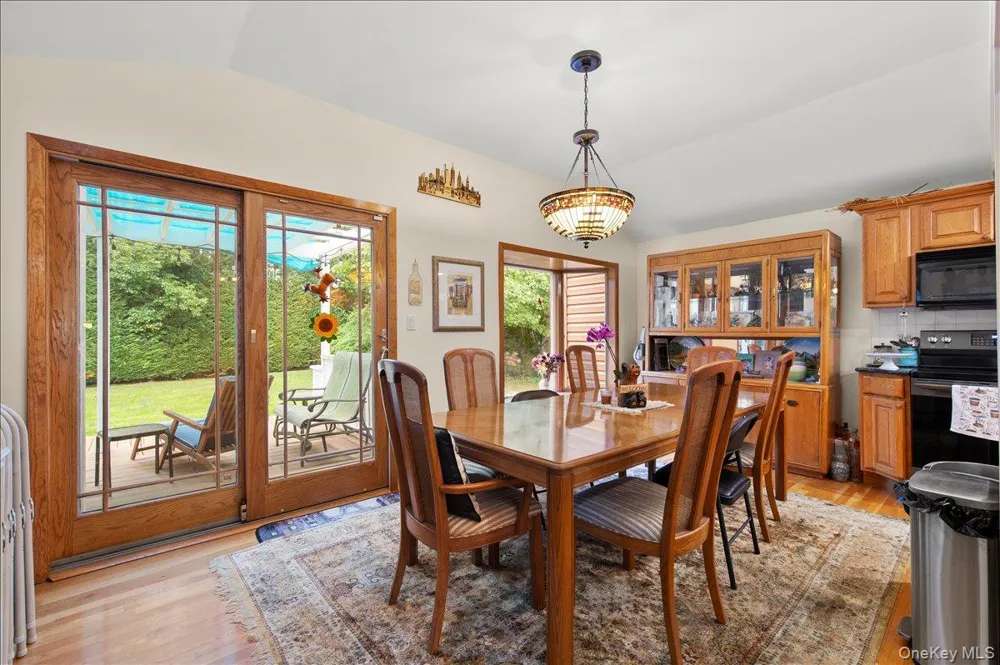 9 Donald Drive Old Bethpage, NY 11804