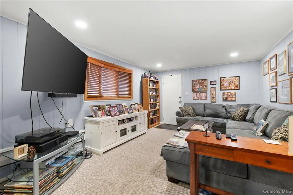 9 Donald Drive Old Bethpage, NY 11804