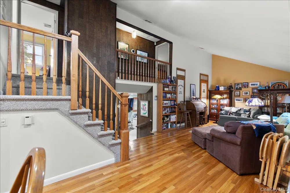 9 Donald Drive Old Bethpage, NY 11804