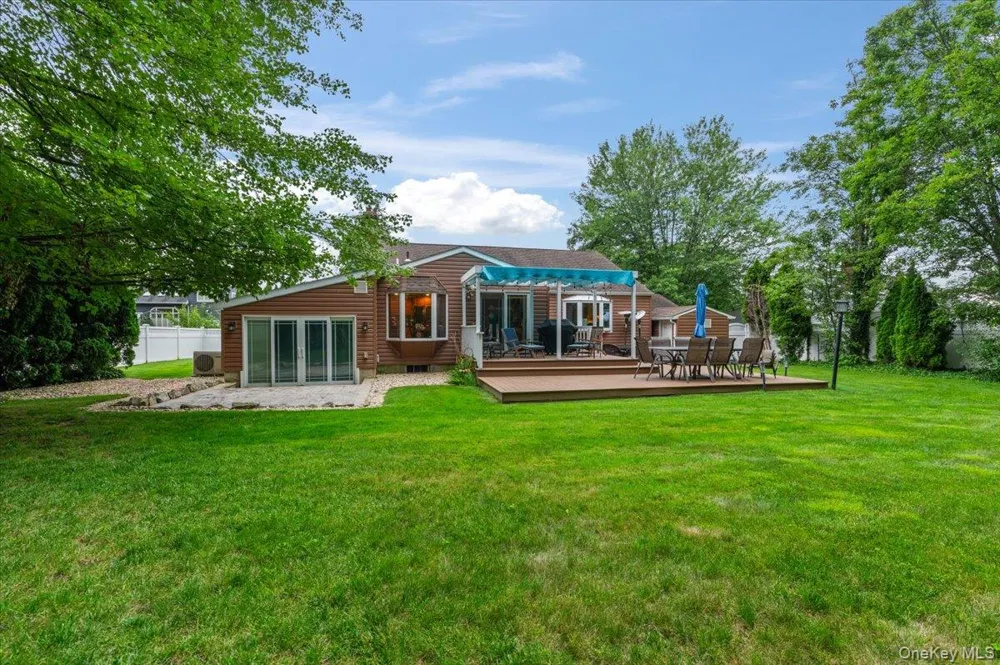 9 Donald Drive Old Bethpage, NY 11804