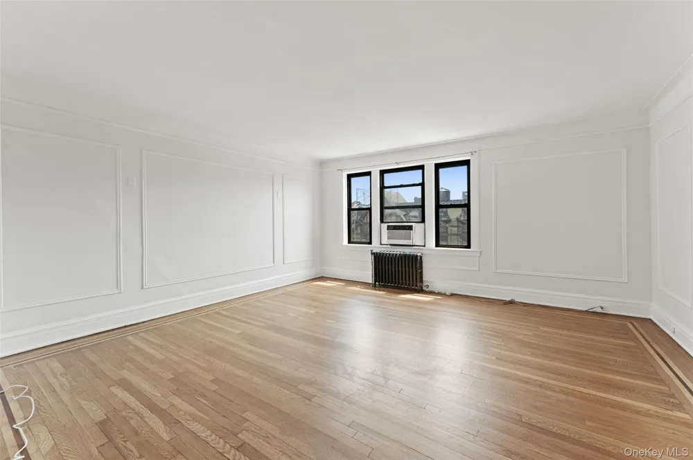 42 Pondfield W #6D Bronxville, NY 10708
