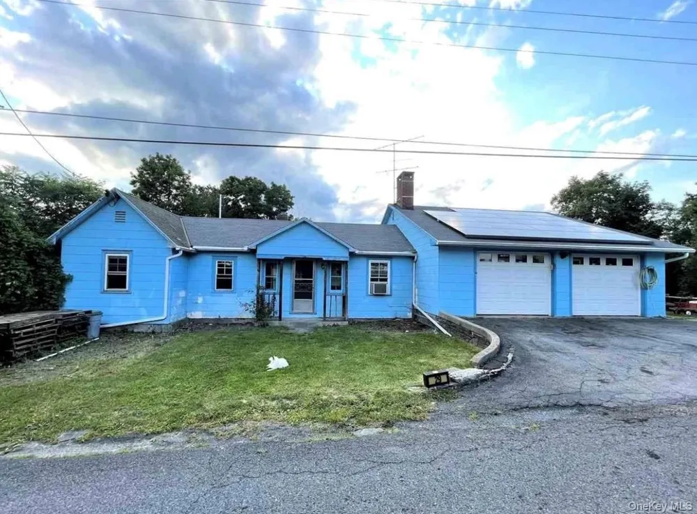 29 Saugerties Manor Road Saugerties, NY 12477