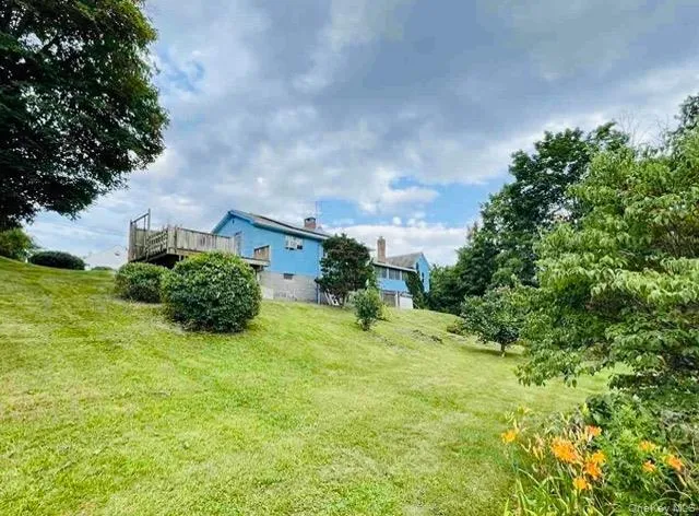 29 Saugerties Manor Road Saugerties, NY 12477