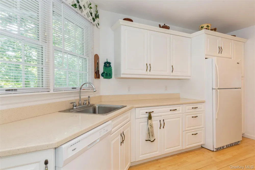 21 Oceanview Road Hampton Bays, NY 11946