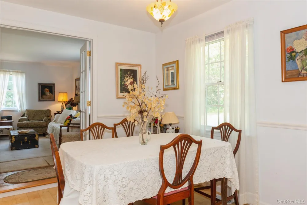21 Oceanview Road Hampton Bays, NY 11946