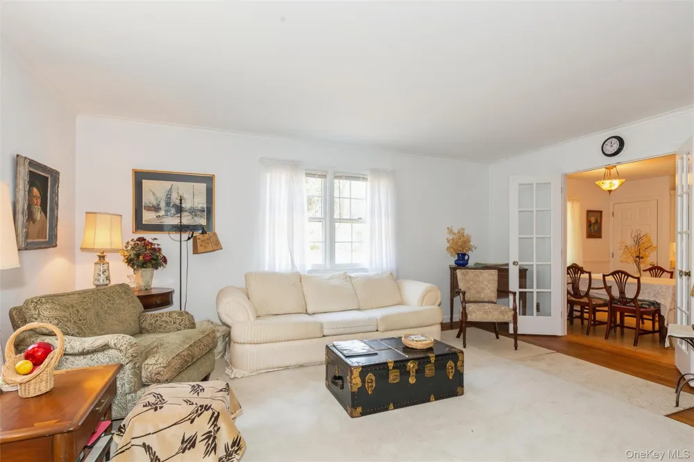 21 Oceanview Road Hampton Bays, NY 11946