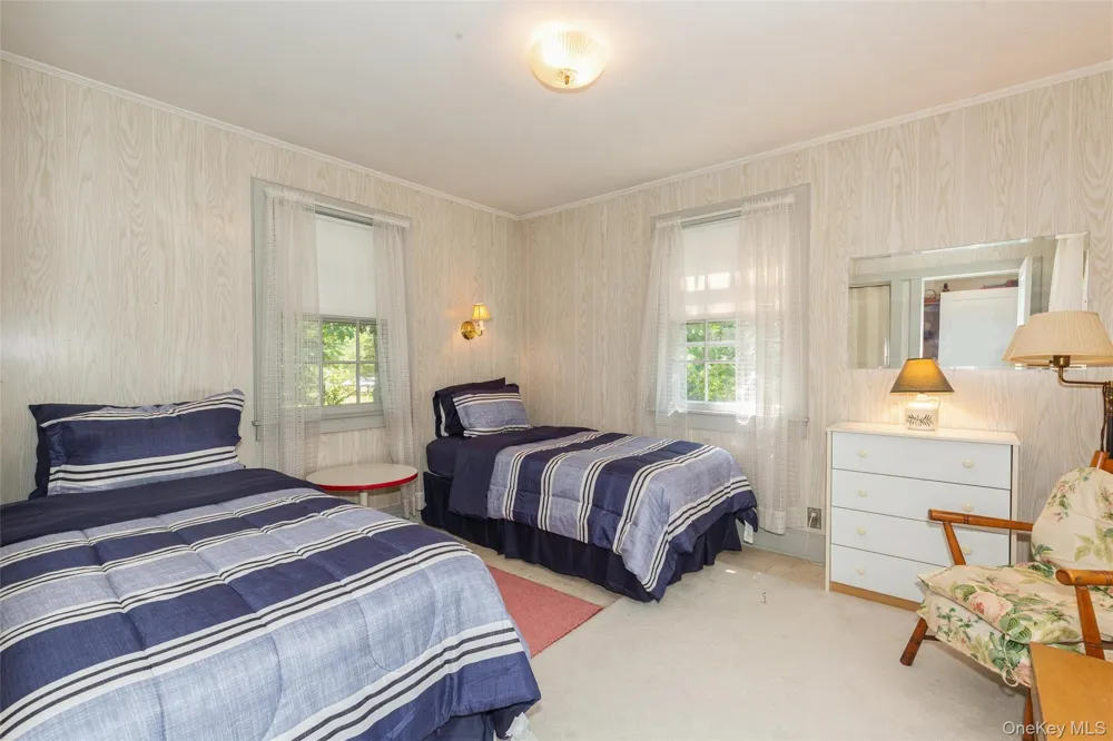 21 Oceanview Road Hampton Bays, NY 11946