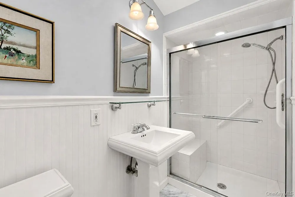 7 Tuthill Lane Remsenburg, NY 11960
