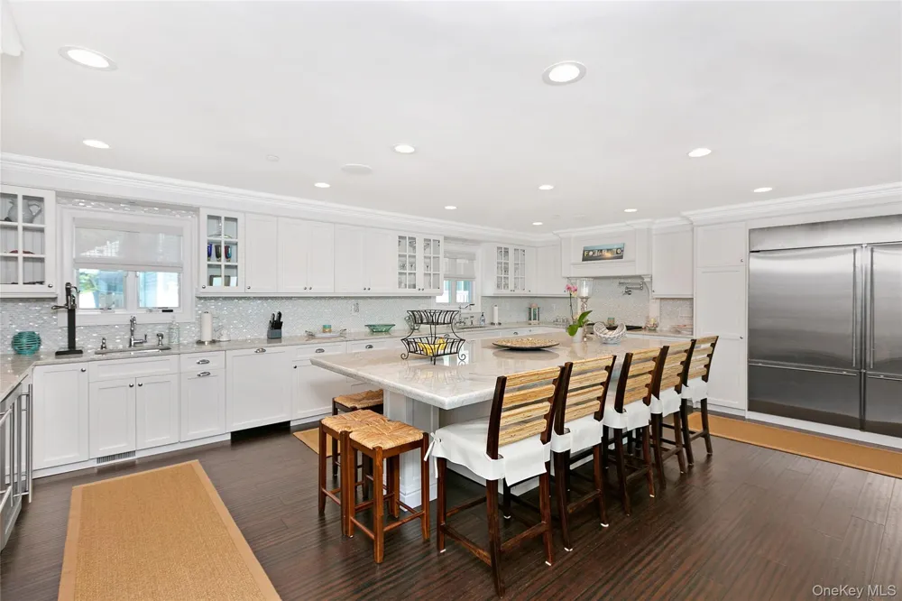 879 Oceanfront Long Beach, NY 11561