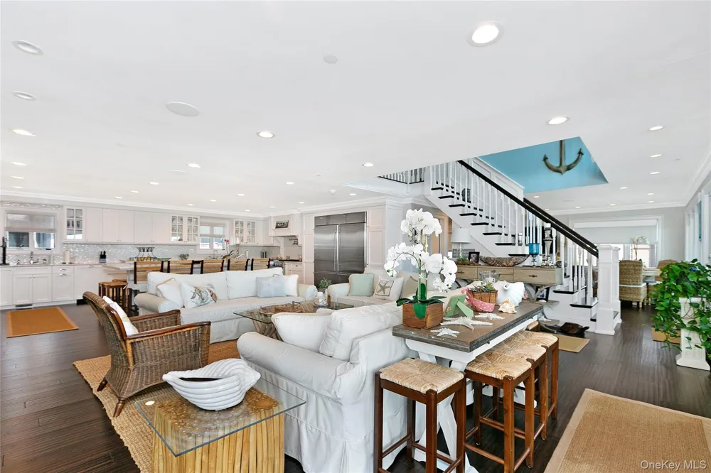 879 Oceanfront Long Beach, NY 11561