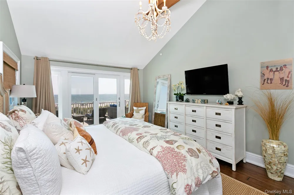 879 Oceanfront Long Beach, NY 11561