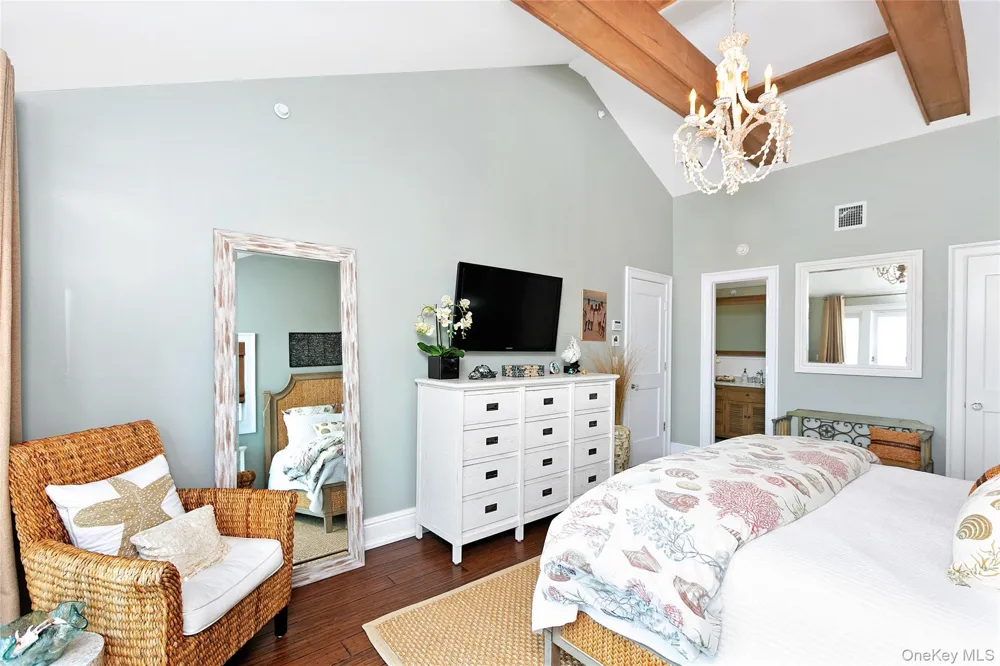 879 Oceanfront Long Beach, NY 11561
