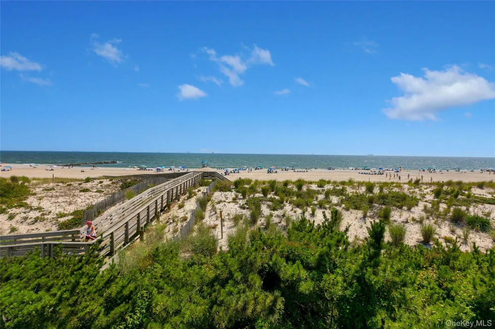 879 Oceanfront Long Beach, NY 11561