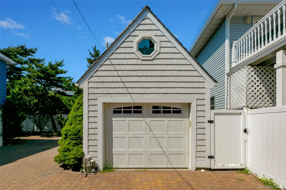 879 Oceanfront Long Beach, NY 11561