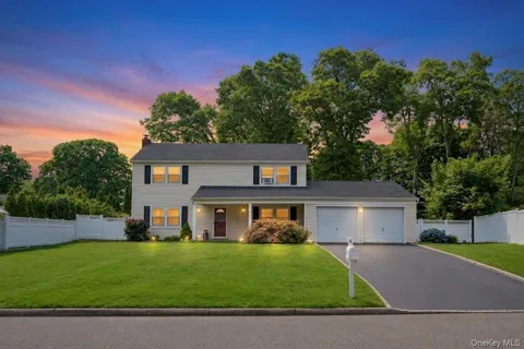 4 Beaverdale Lane