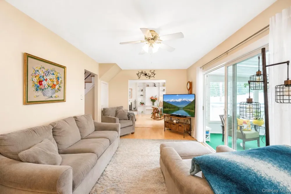 4 Beaverdale Lane Stony Brook, NY 11790