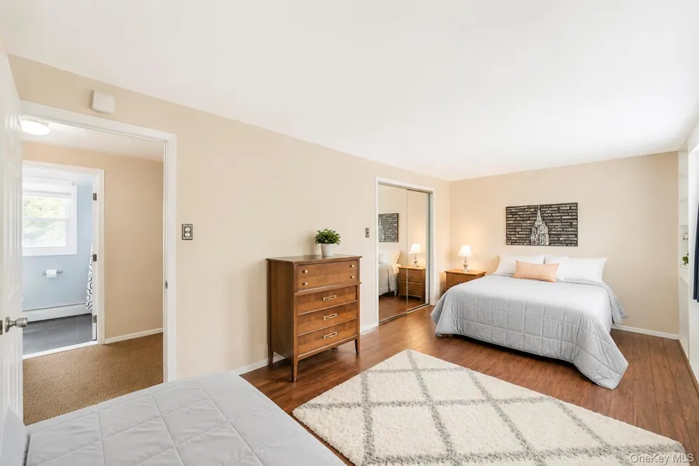 4 Beaverdale Lane Stony Brook, NY 11790